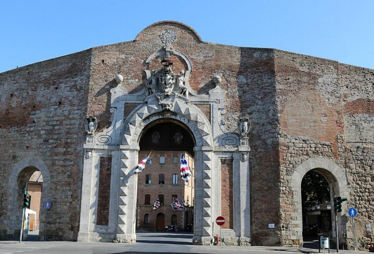 Cor Magis Kamullia - 200 Meters From The Historic Center And Close To The Train Station Siena Luaran gambar